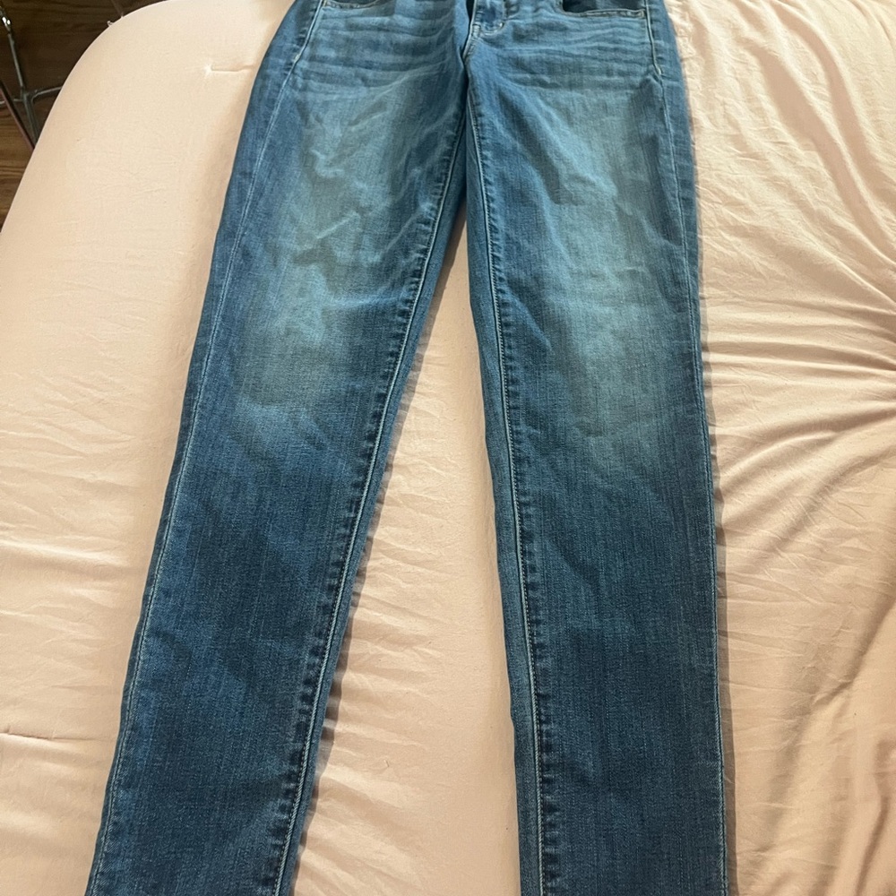 American Eagle Super Low Rise Jeggings Medium Wash